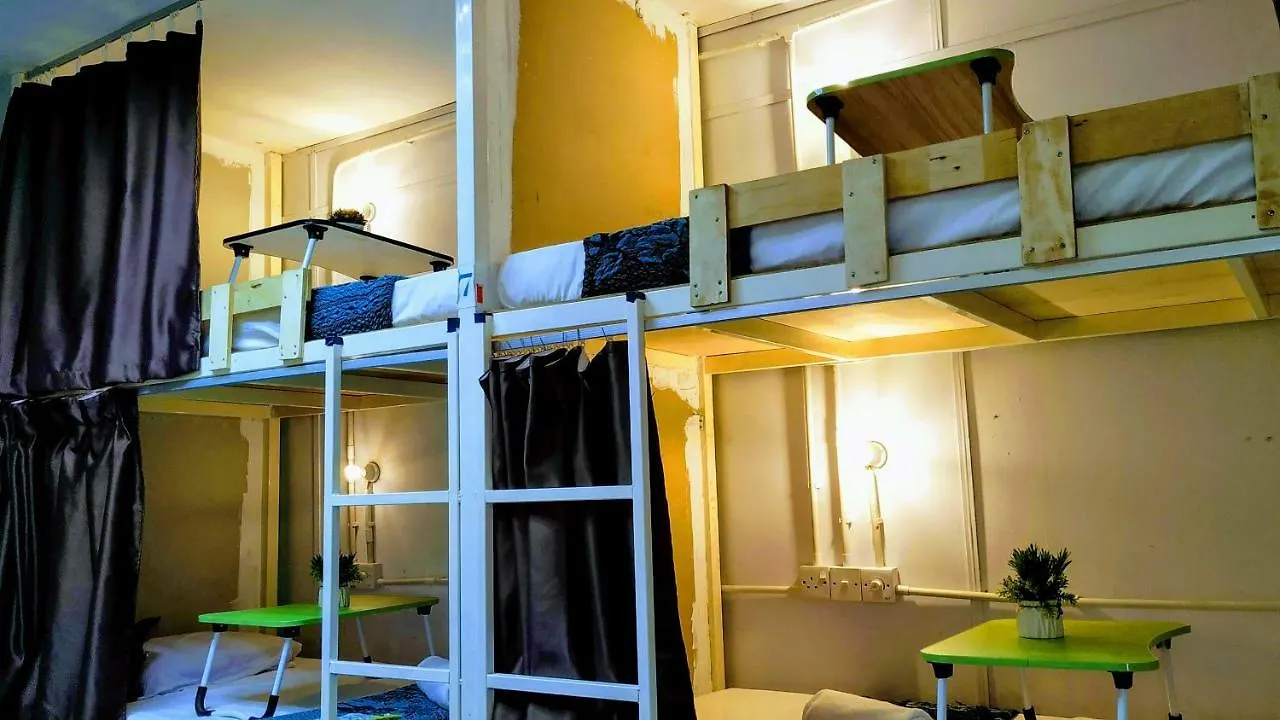 Get Inn Backpackers Kota Kinabalu
