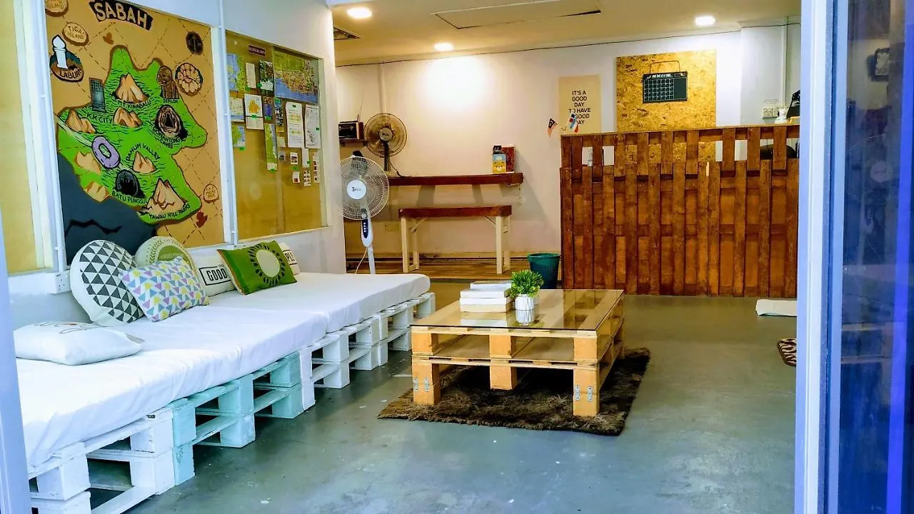 Get Inn Backpackers Kota Kinabalu